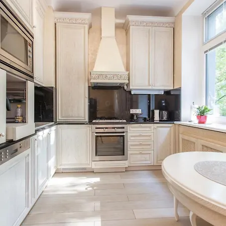 شقة Riga Old Town 2 Bedroom And Office Artdeco Apartment With Wifi And Tv